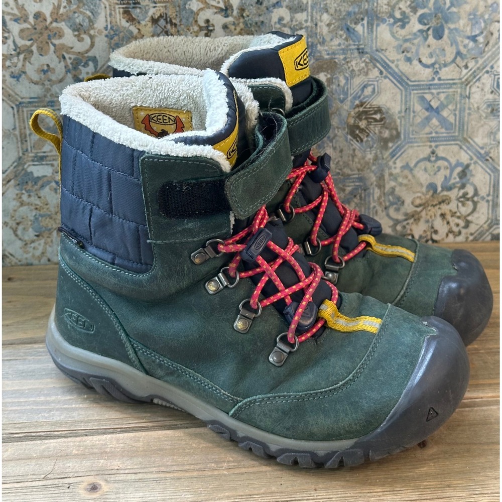 Keen Winter Boots Waterproof Suede Lined Kids Size 3 Green